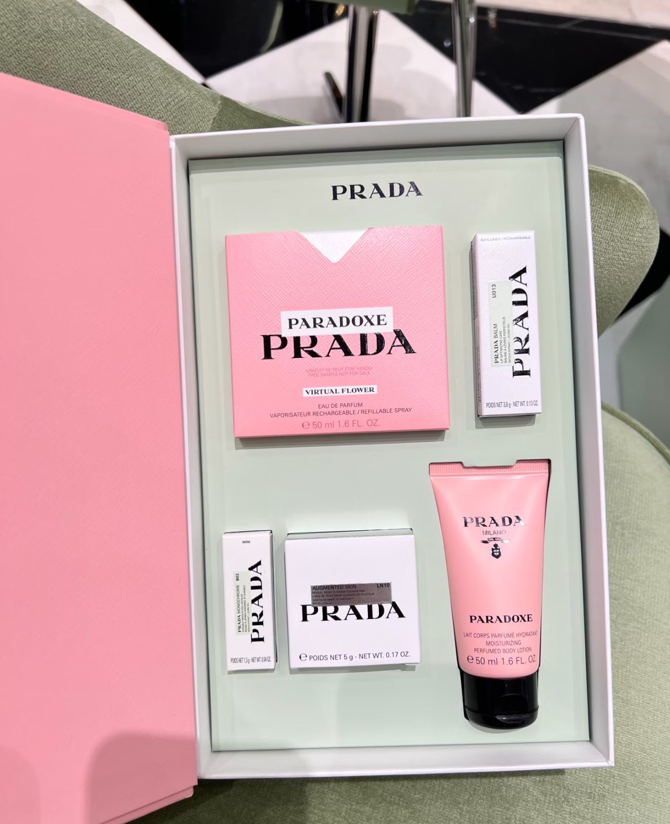 Prada Paradoxe Love NoteBook Set