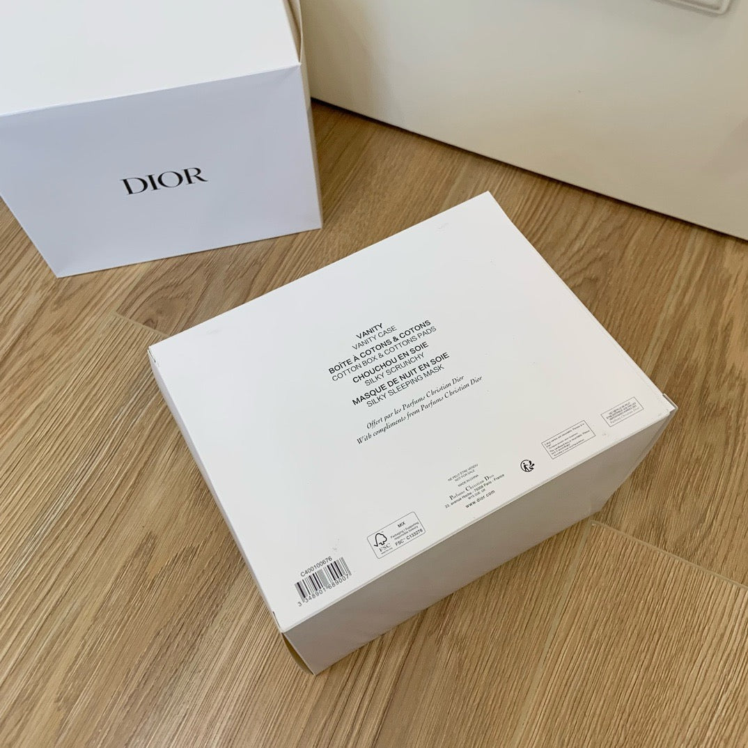 Dior Holiday Vanity Case Set
