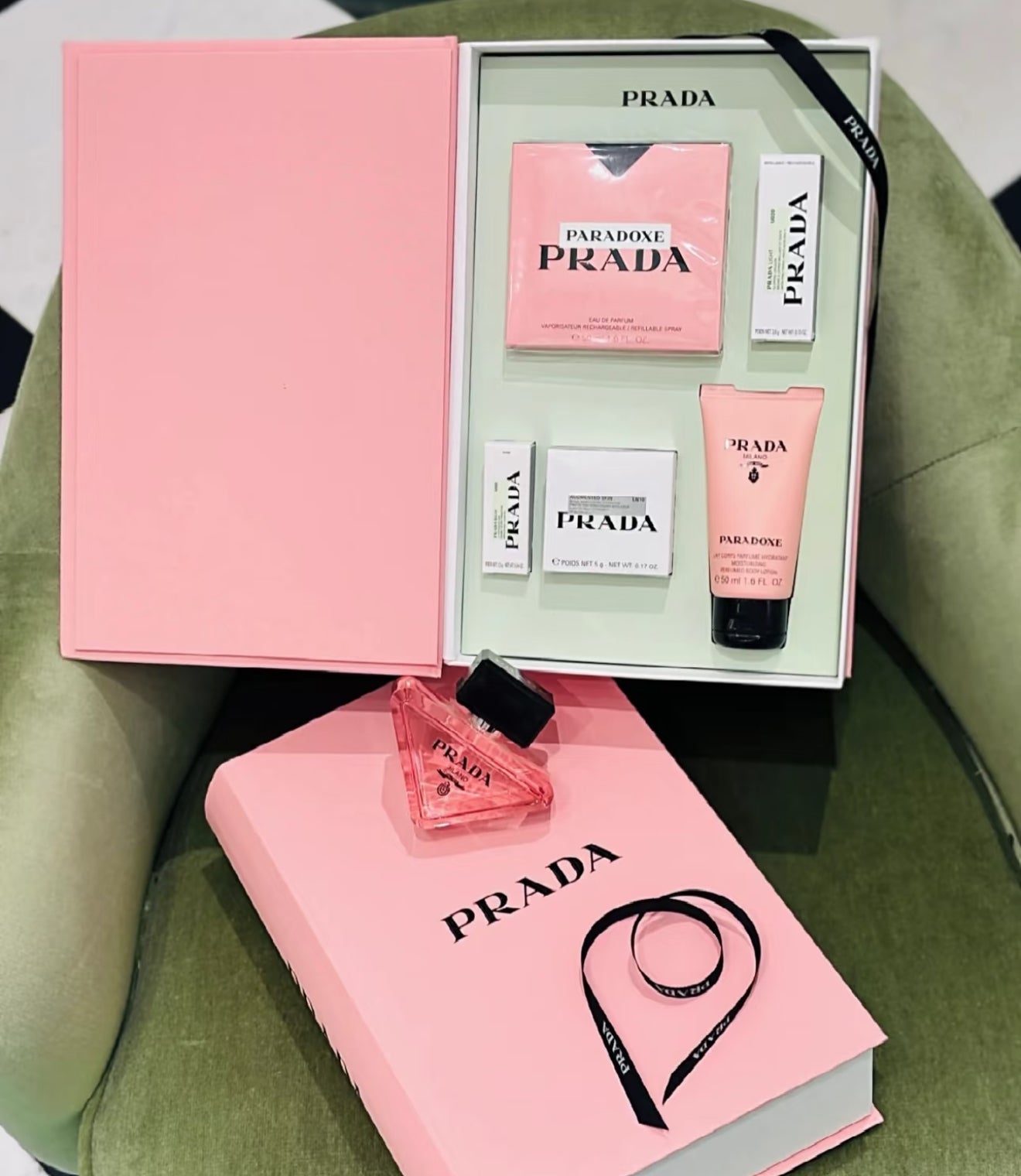 Prada Paradoxe Love NoteBook Set