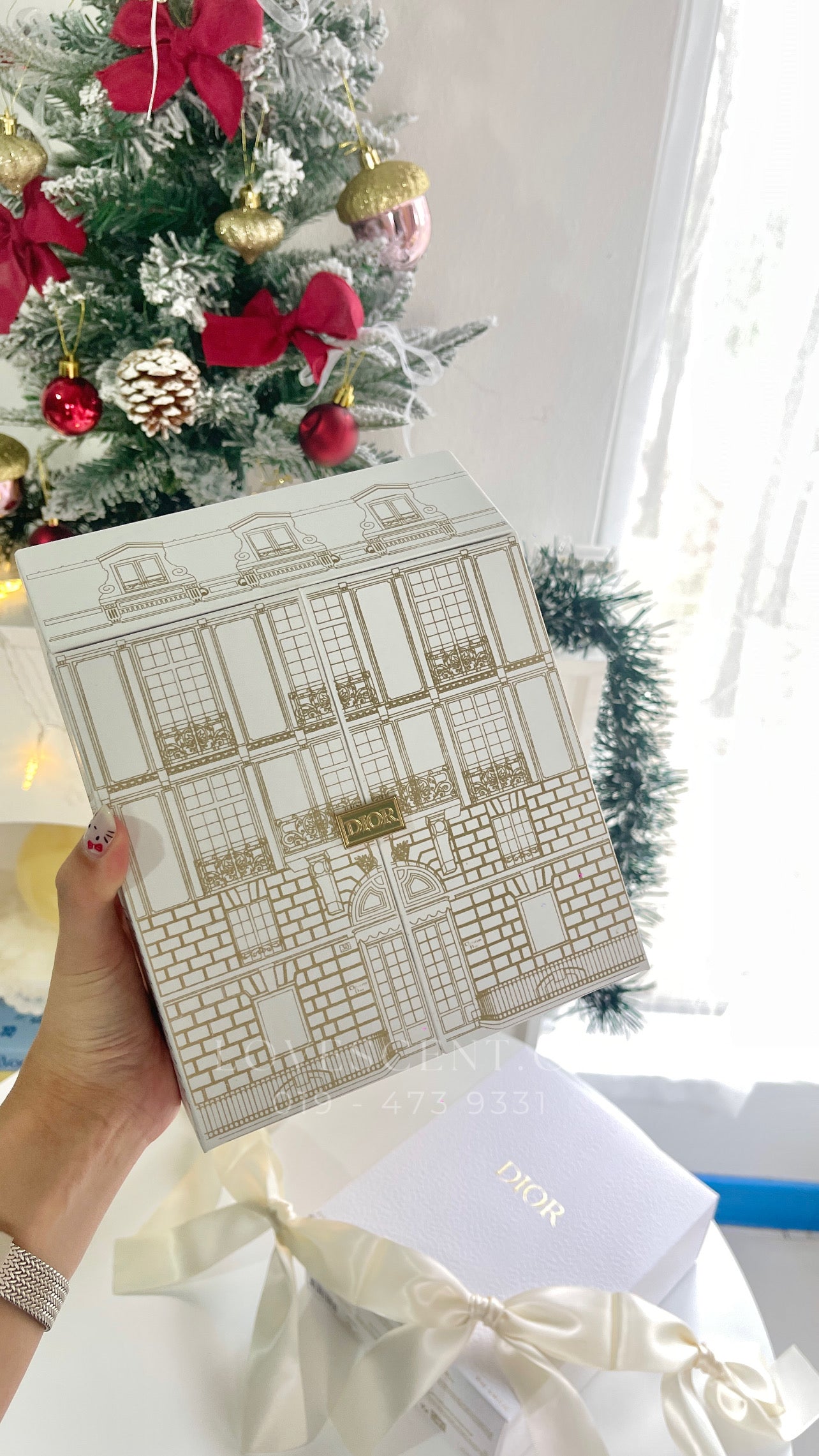 Dior Holiday Montaigne Castle Set