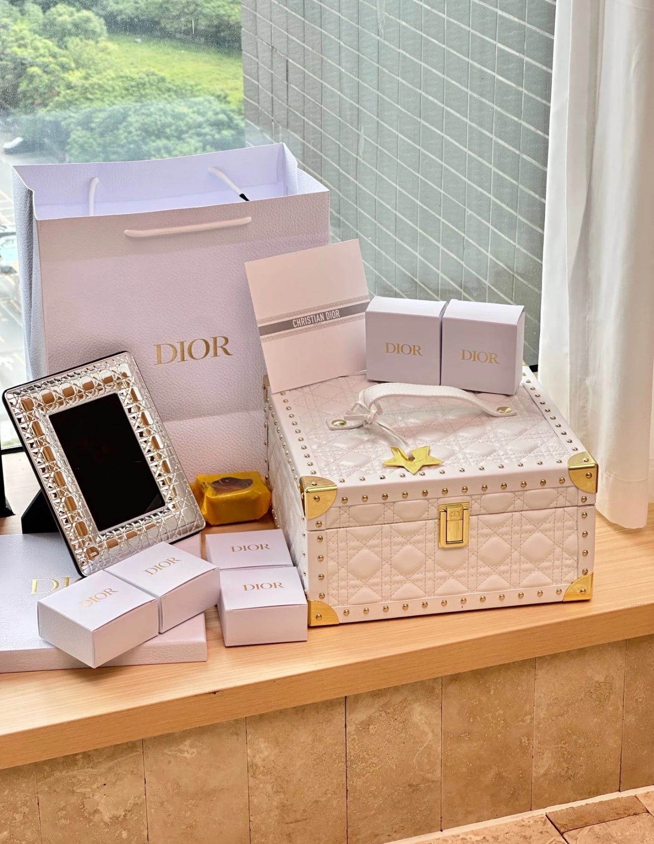 Dior Mooncake Gift Set