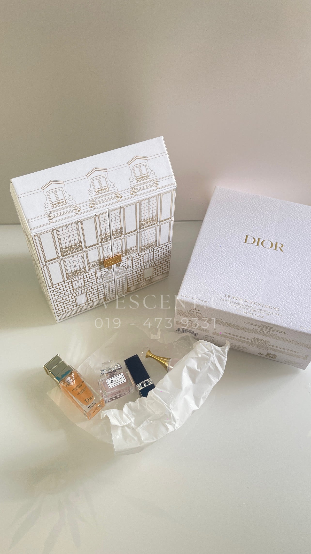 DIor Montaigne Castle Set