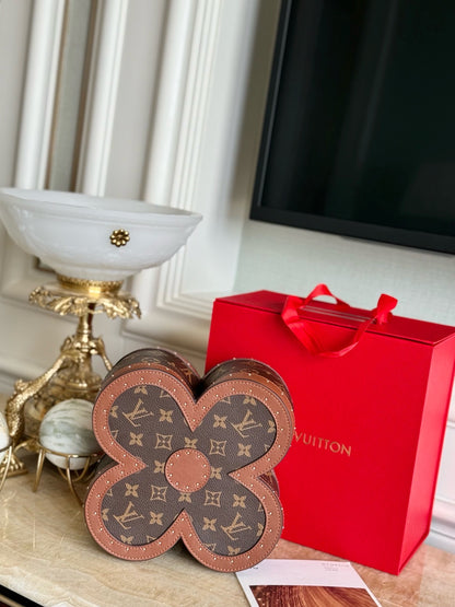 LV Mooncake Gift Set