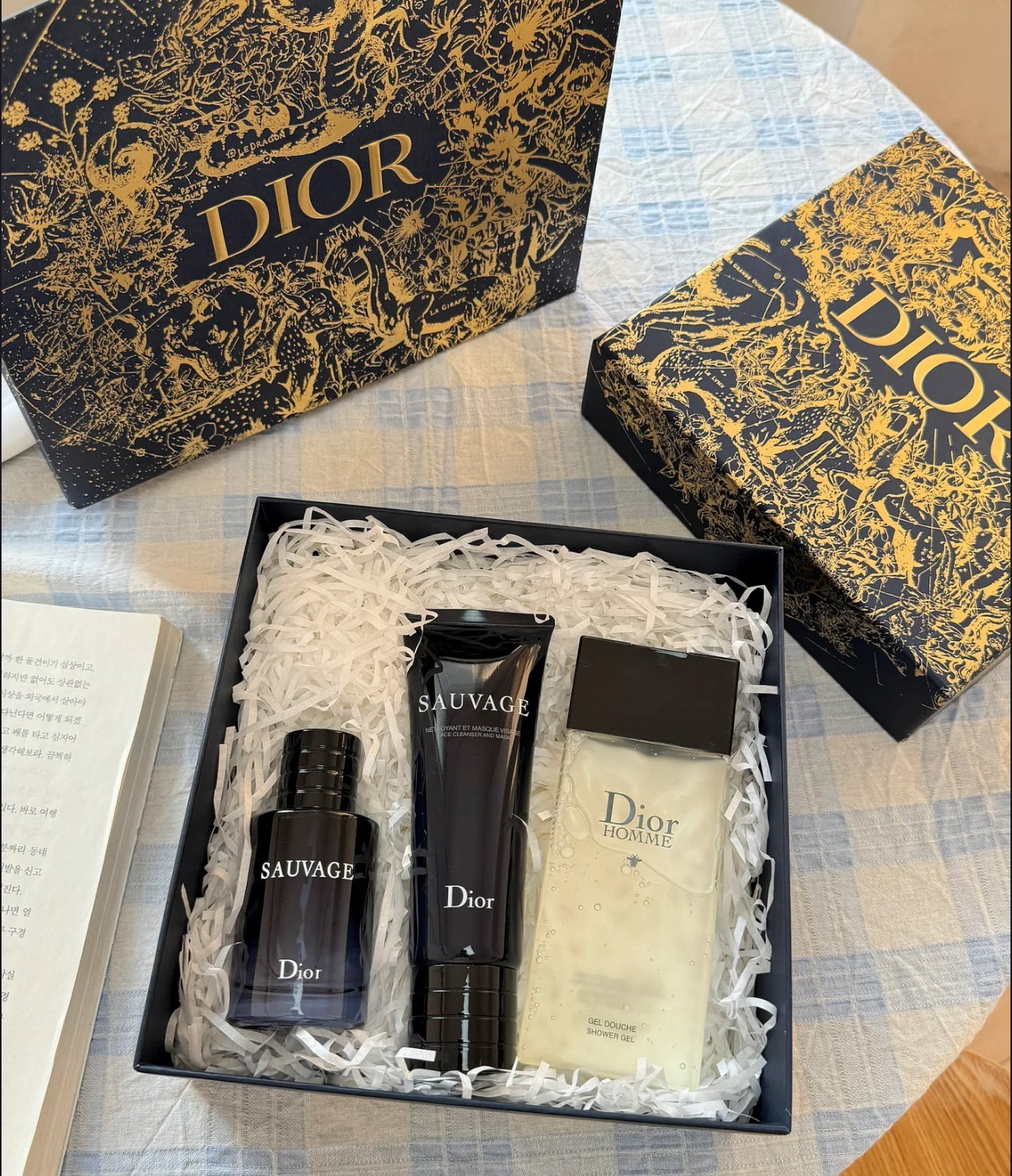 Dior SAUVAGE セット Sauvage Set: Eau de Parfum and Travel Spray | DIOR
