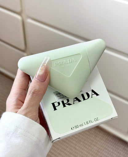 Prada Handcream