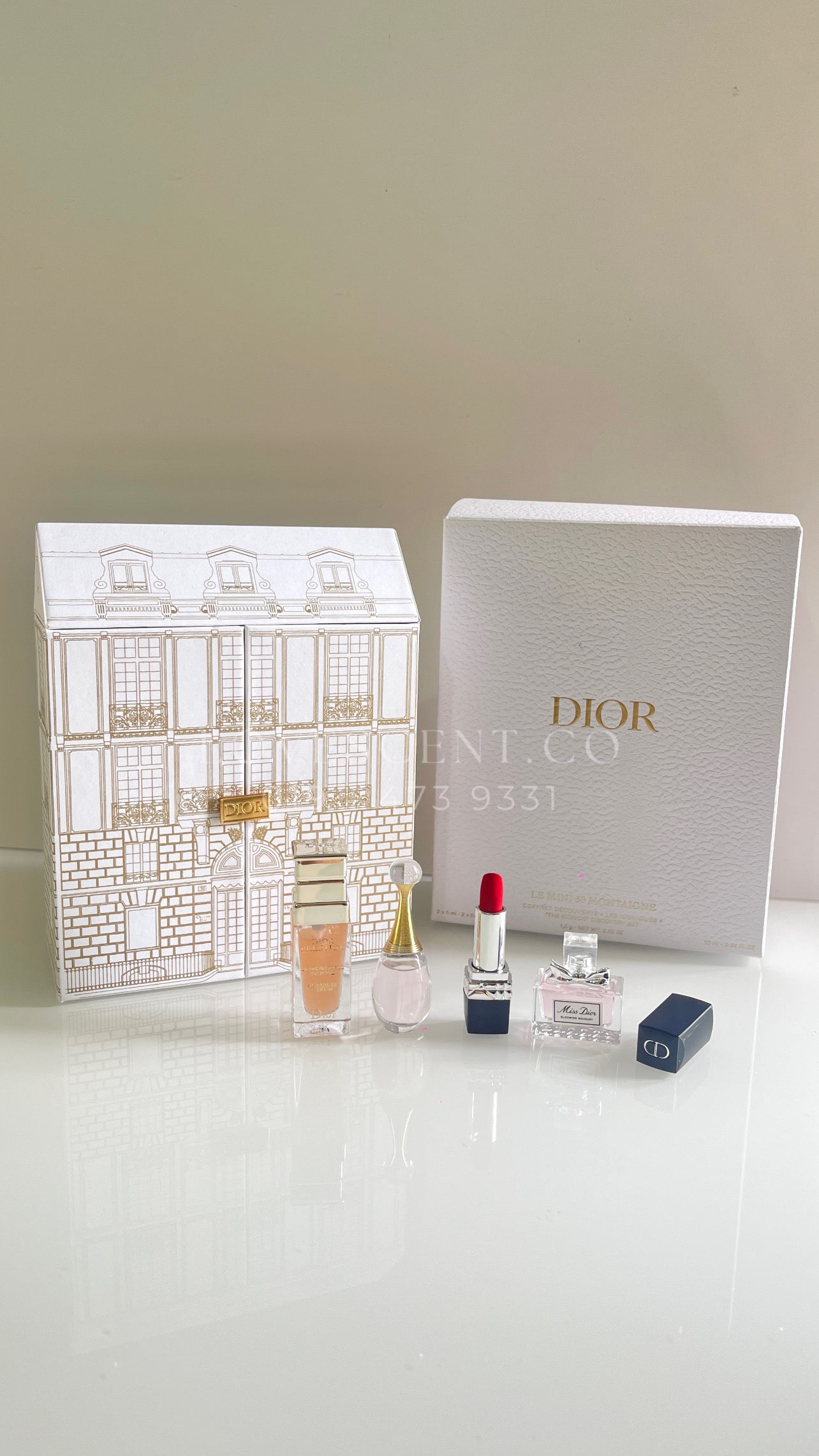 DIor Montaigne Castle Set