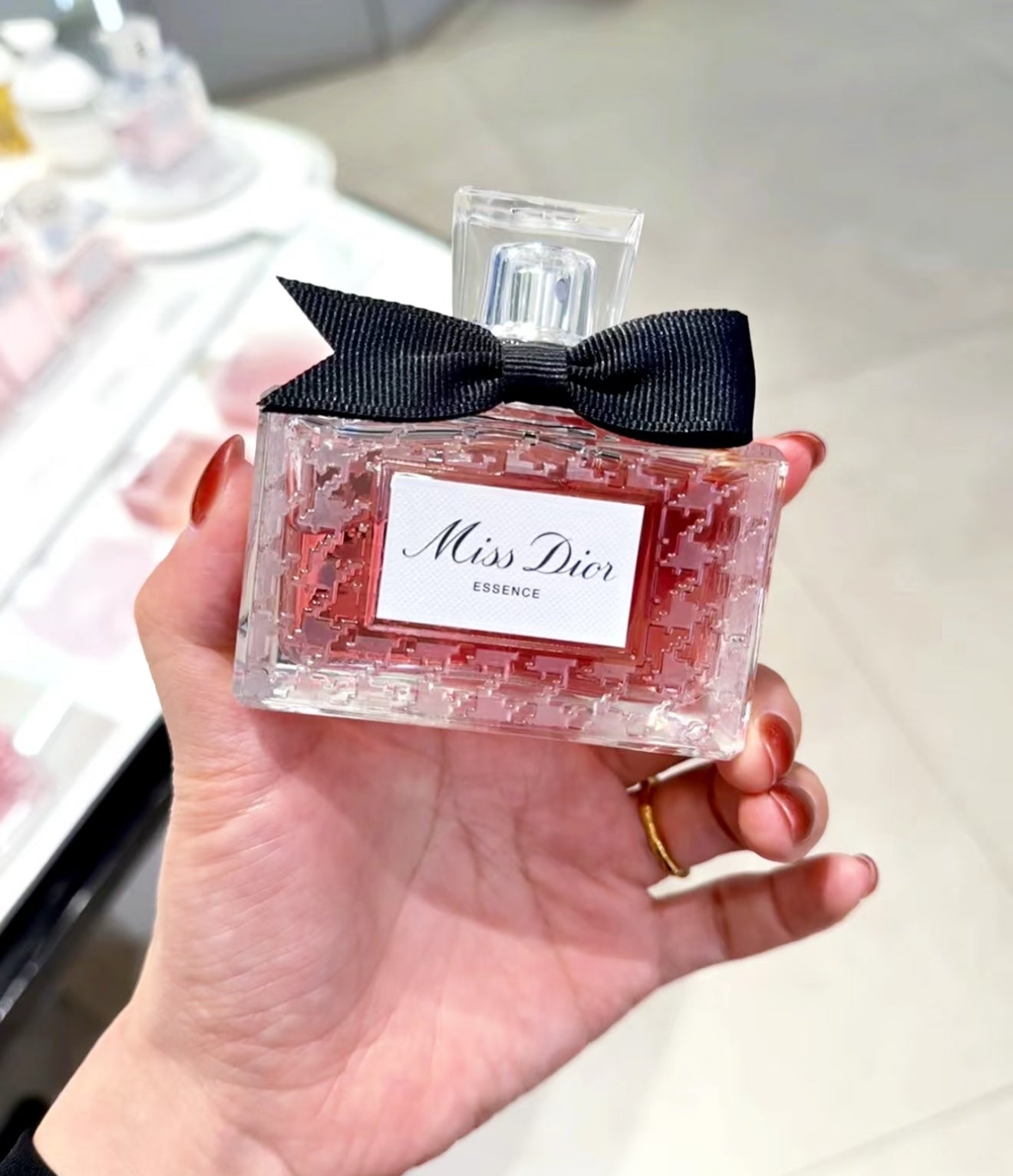 Dior New Miss Dior Essence