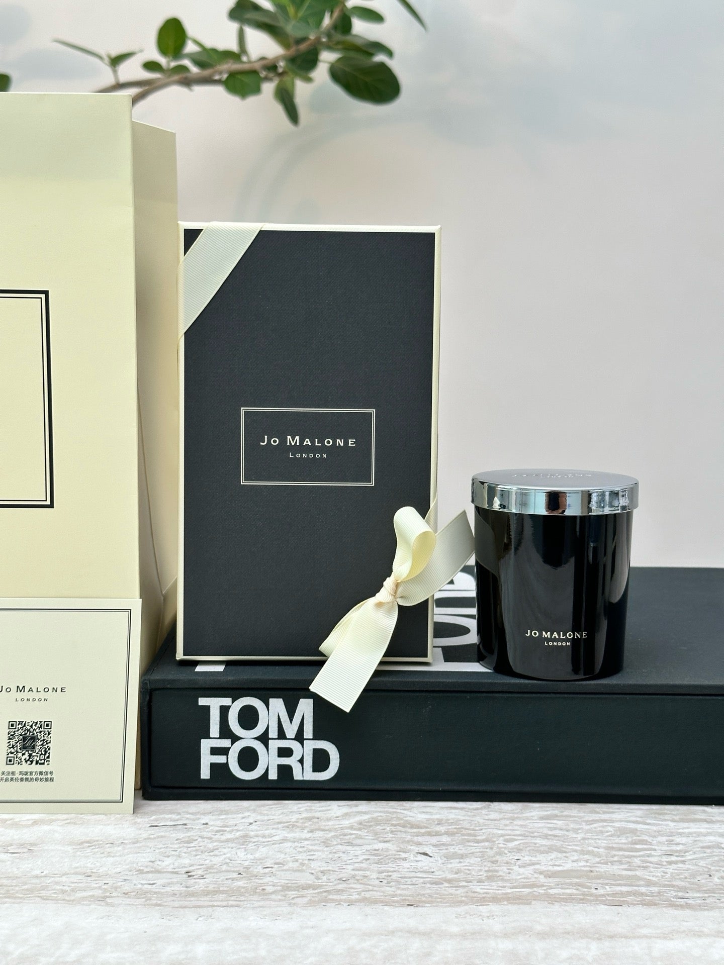 Jo Malone Intense Candle