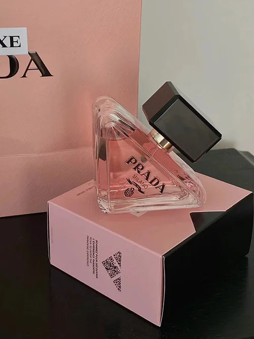 Prada Paradoxe